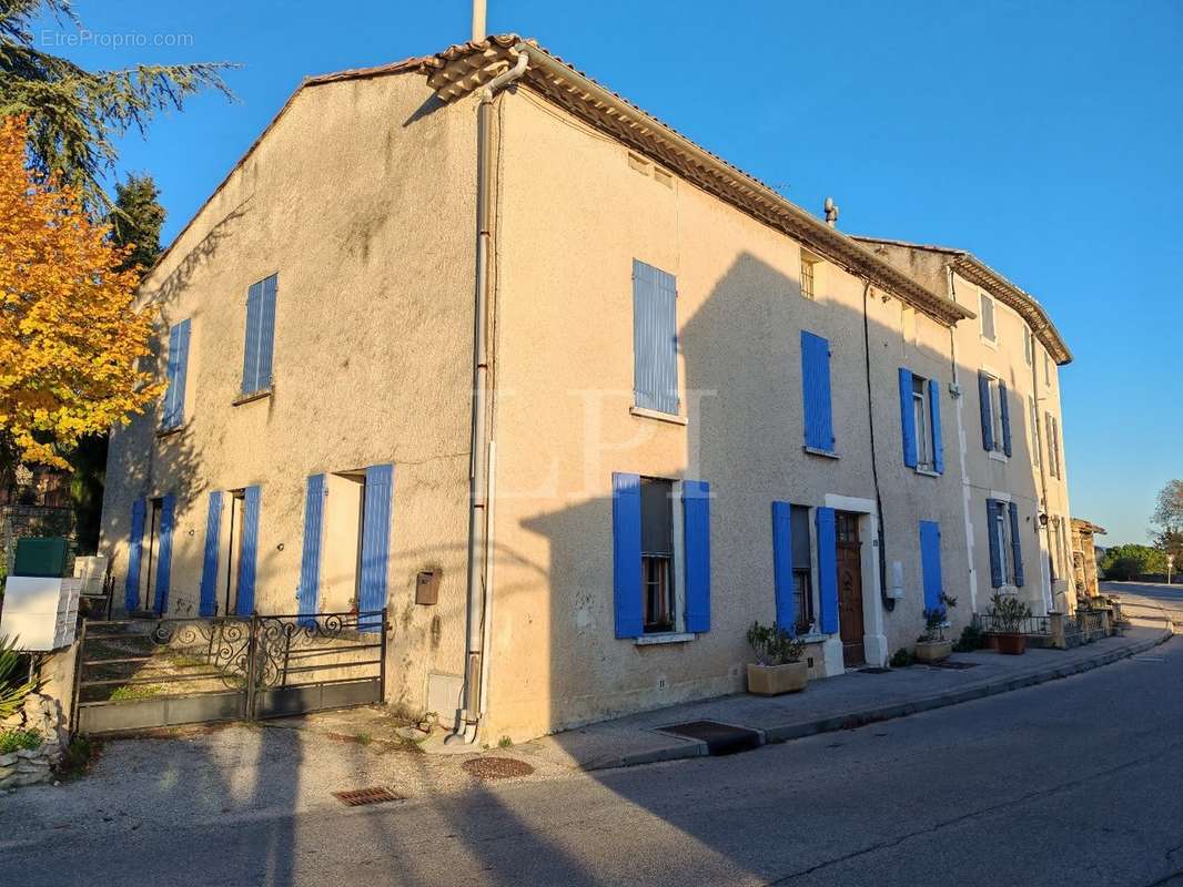 Appartement à SAINT-SATURNIN-LES-APT