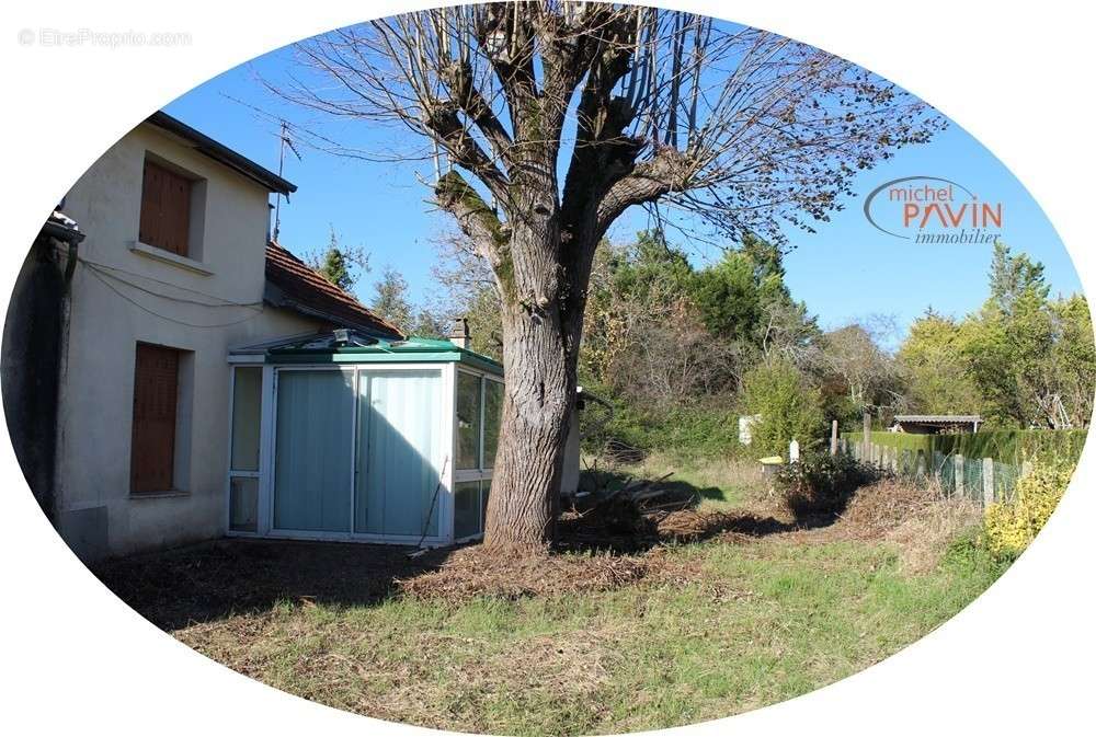 Maison à LA GUERCHE-SUR-L&#039;AUBOIS