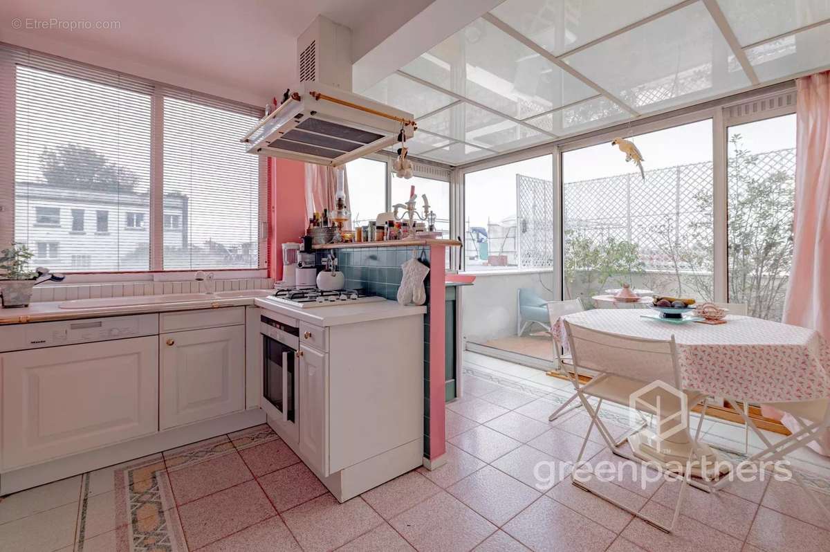 Appartement à PARIS-7E