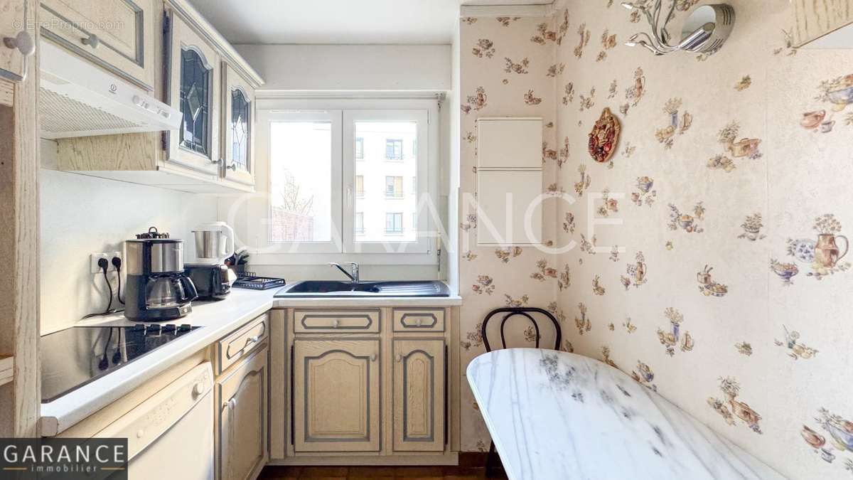 Appartement à PARIS-12E