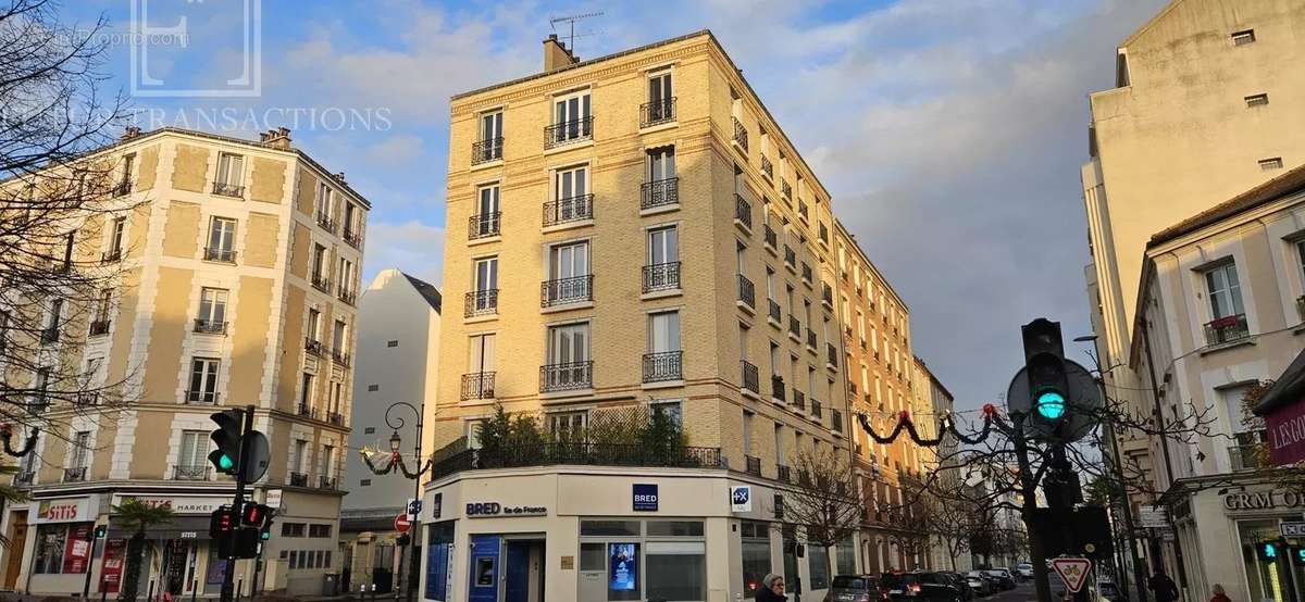 Appartement à LA GARENNE-COLOMBES