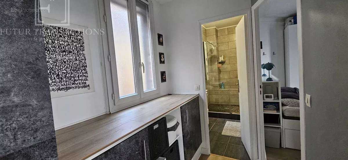 Appartement à LA GARENNE-COLOMBES