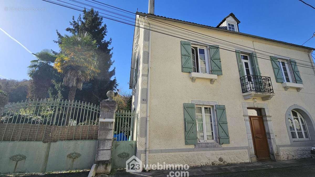 Appartement à LESTELLE-BETHARRAM