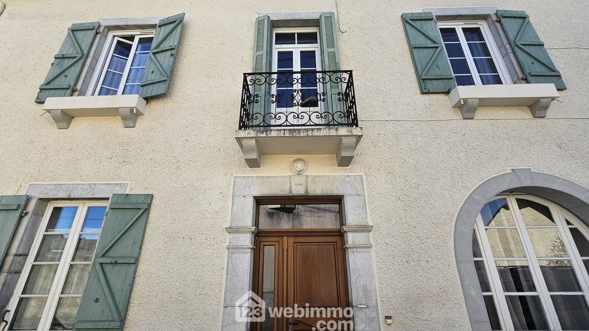 Appartement à LESTELLE-BETHARRAM