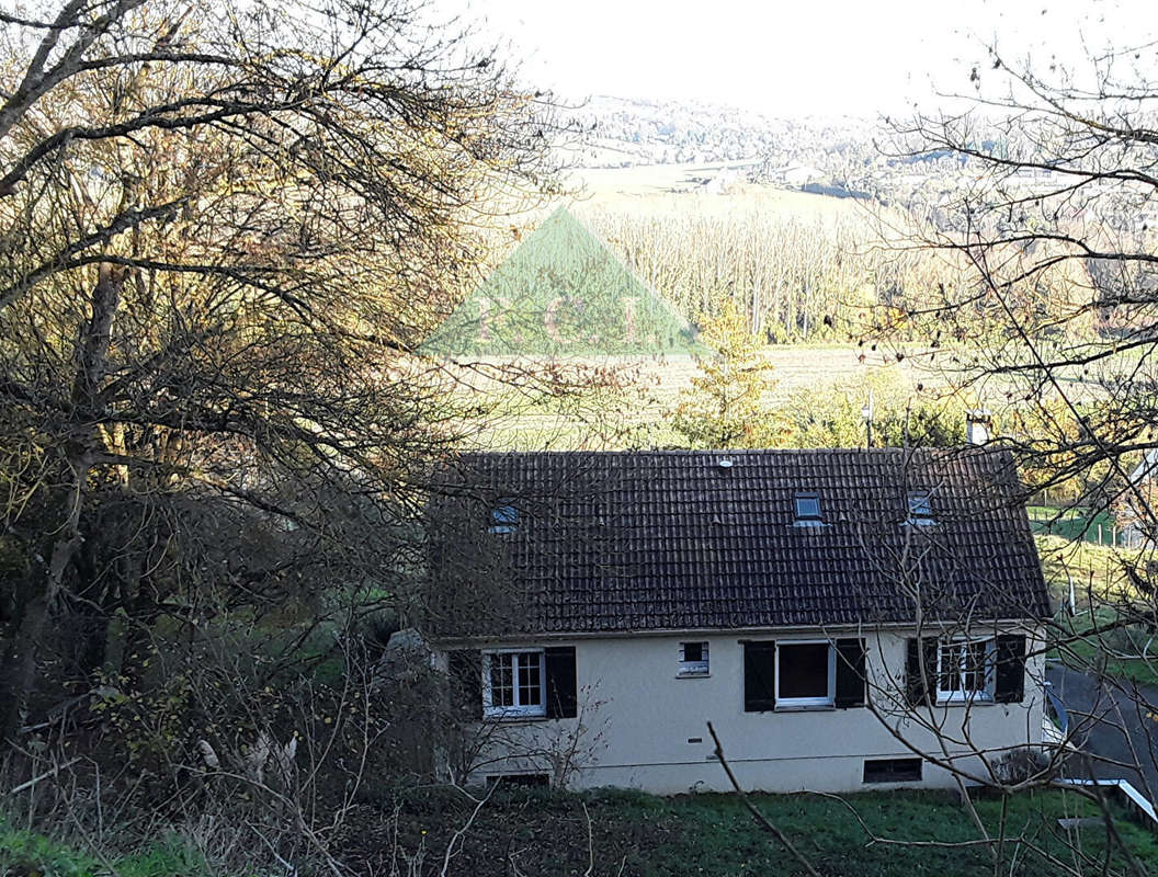 Maison à AULNAY-SUR-MAULDRE