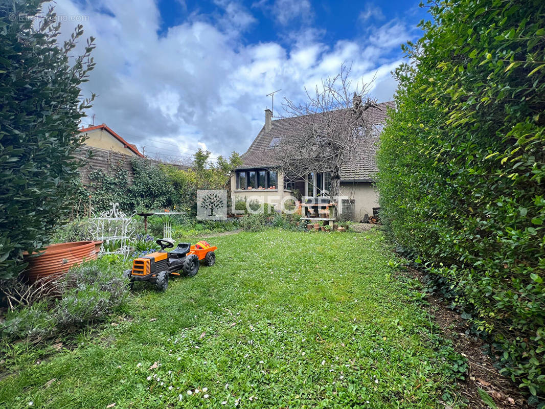 Maison à VILLIERS-LE-BEL