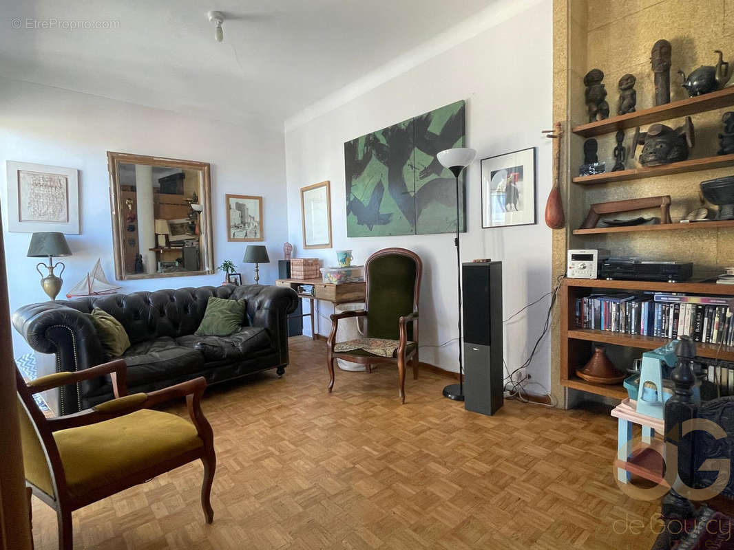 Appartement à NIMES