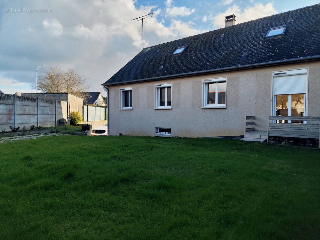 Maison à SABLE-SUR-SARTHE