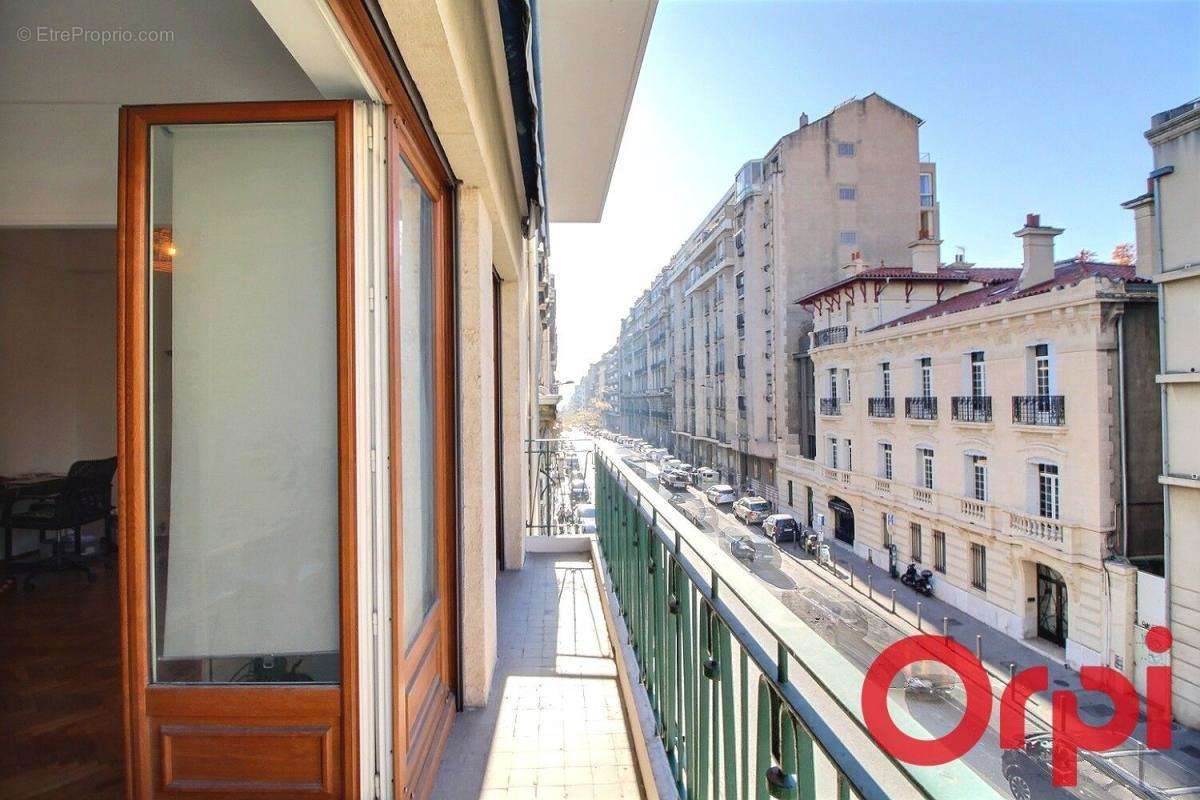 Appartement à MARSEILLE-8E