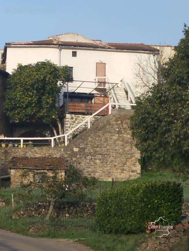 Maison à MOLIERES-SUR-CEZE