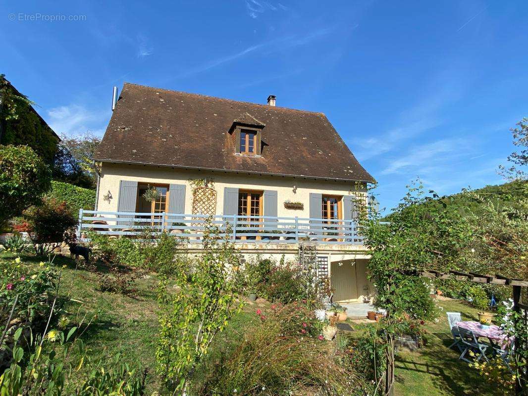 Maison à LE BUISSON-DE-CADOUIN