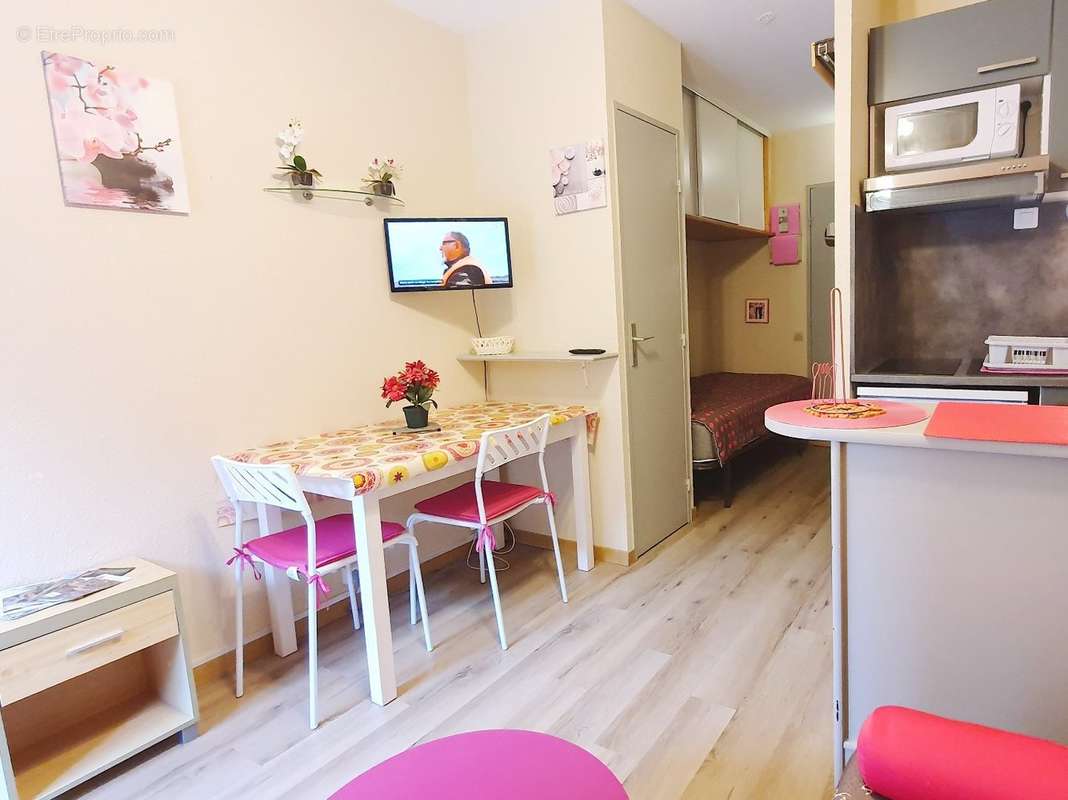 Appartement à LAMALOU-LES-BAINS