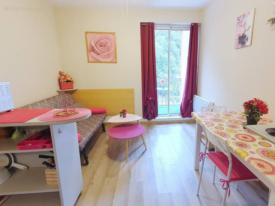 Appartement à LAMALOU-LES-BAINS