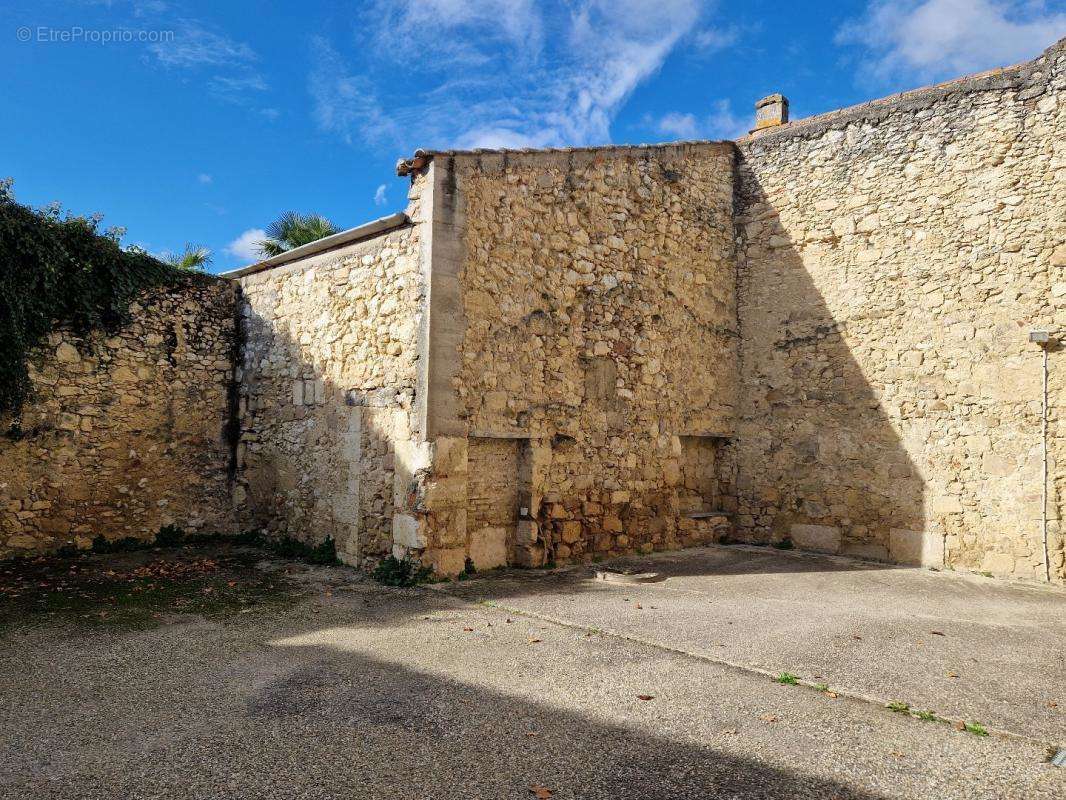 Maison à VALENCE-SUR-BAISE