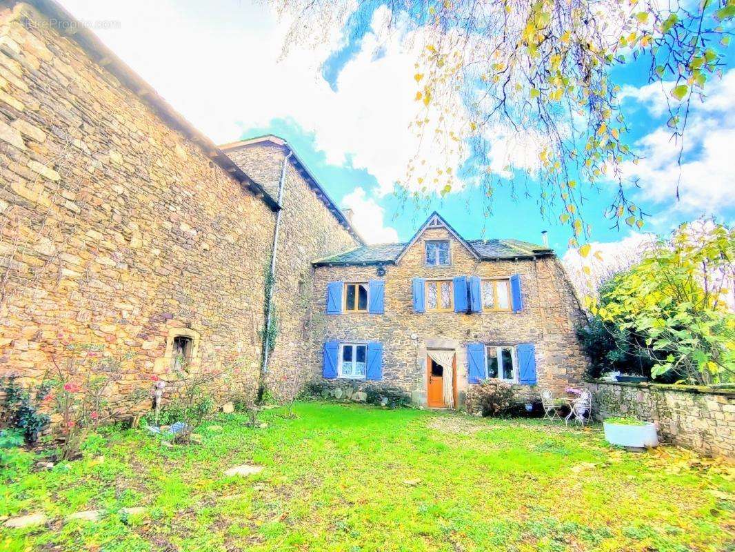 Maison à RULLAC-SAINT-CIRQ