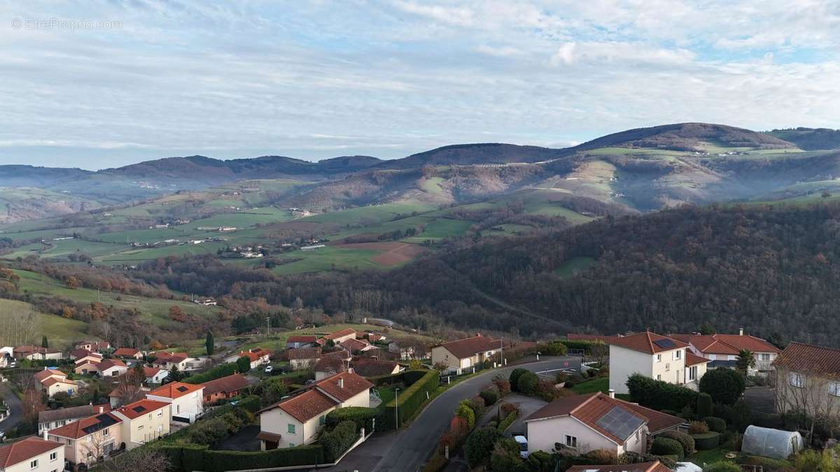 Maison à BRUSSIEU