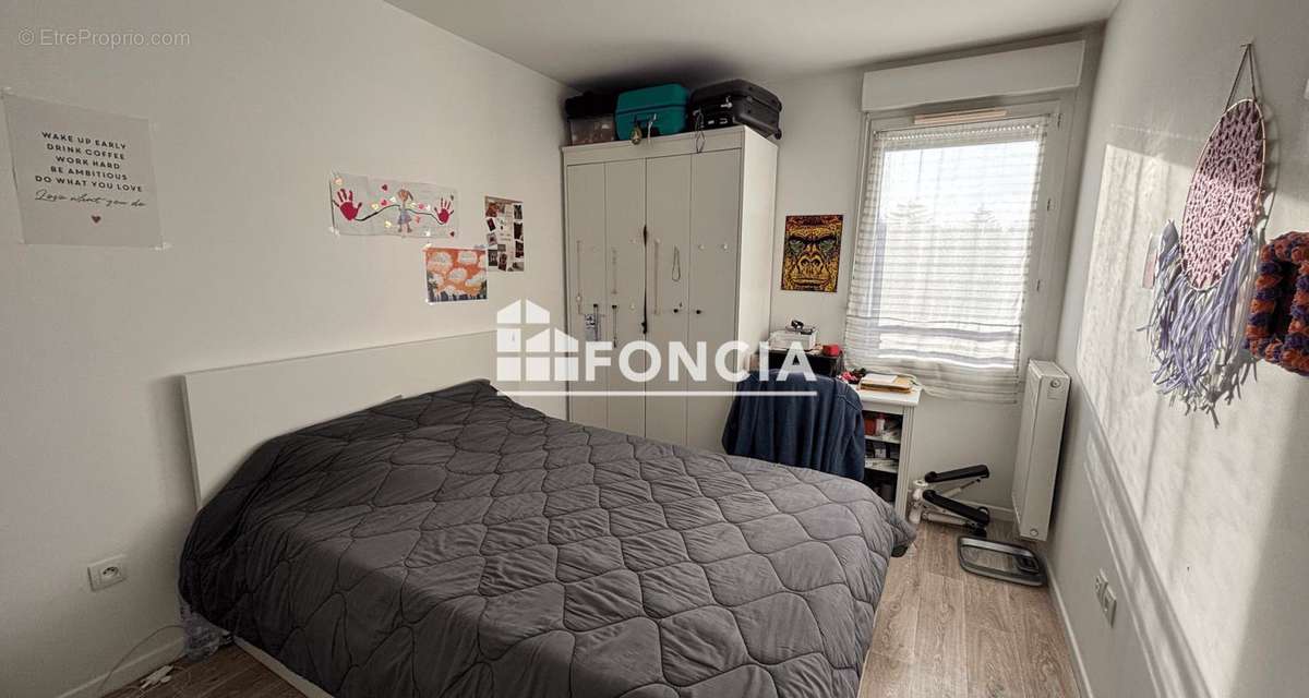 Appartement à VERNEUIL-SUR-SEINE