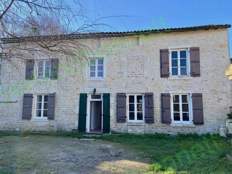 Maison à CHEF-BOUTONNE