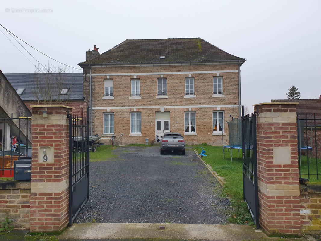 Maison à FLIXECOURT