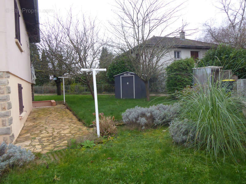 Maison à GUEUGNON