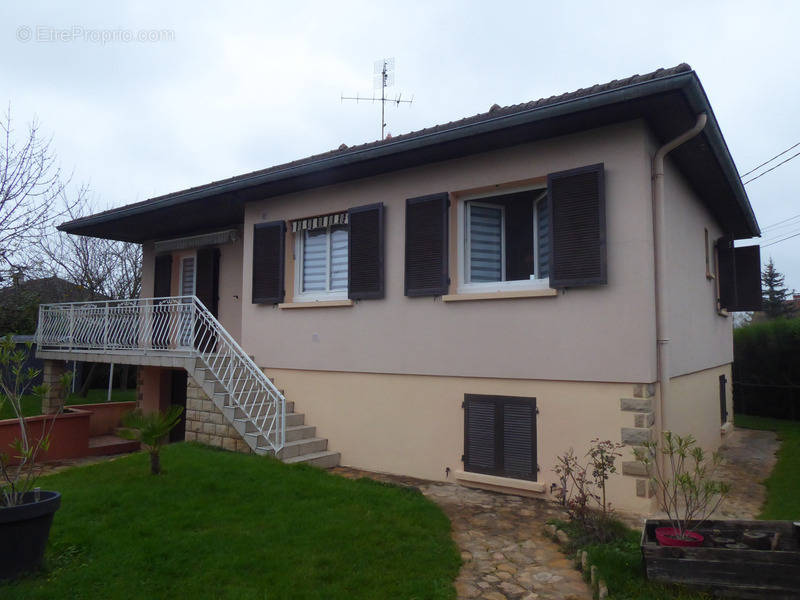 Maison à GUEUGNON