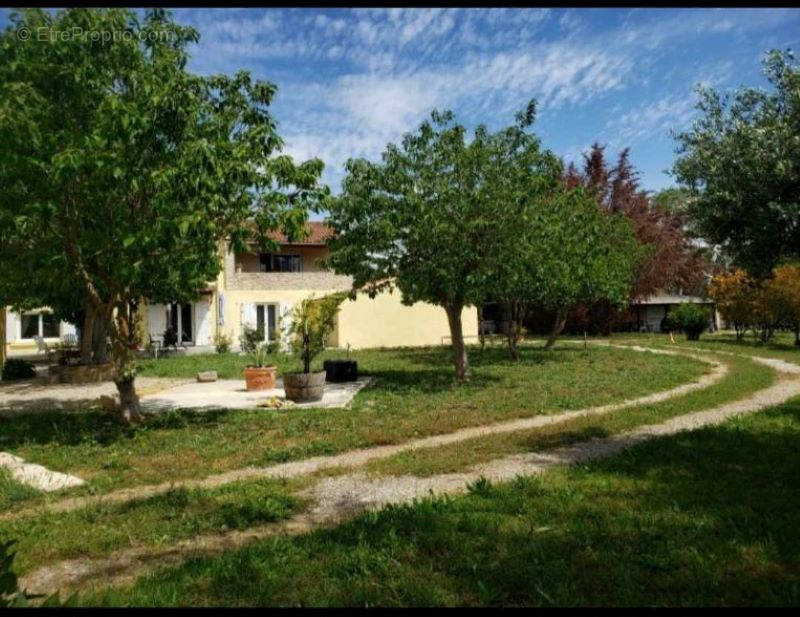 Maison à LAPALUD