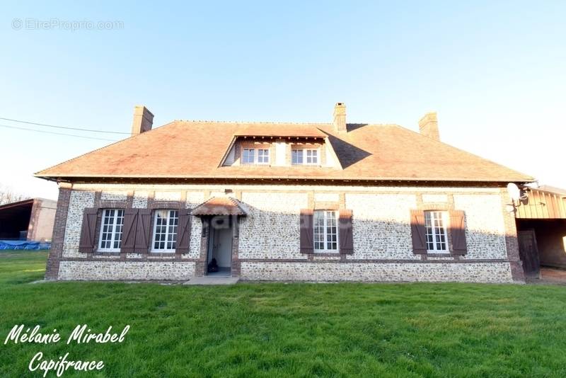 Maison à MARCILLY-LA-CAMPAGNE