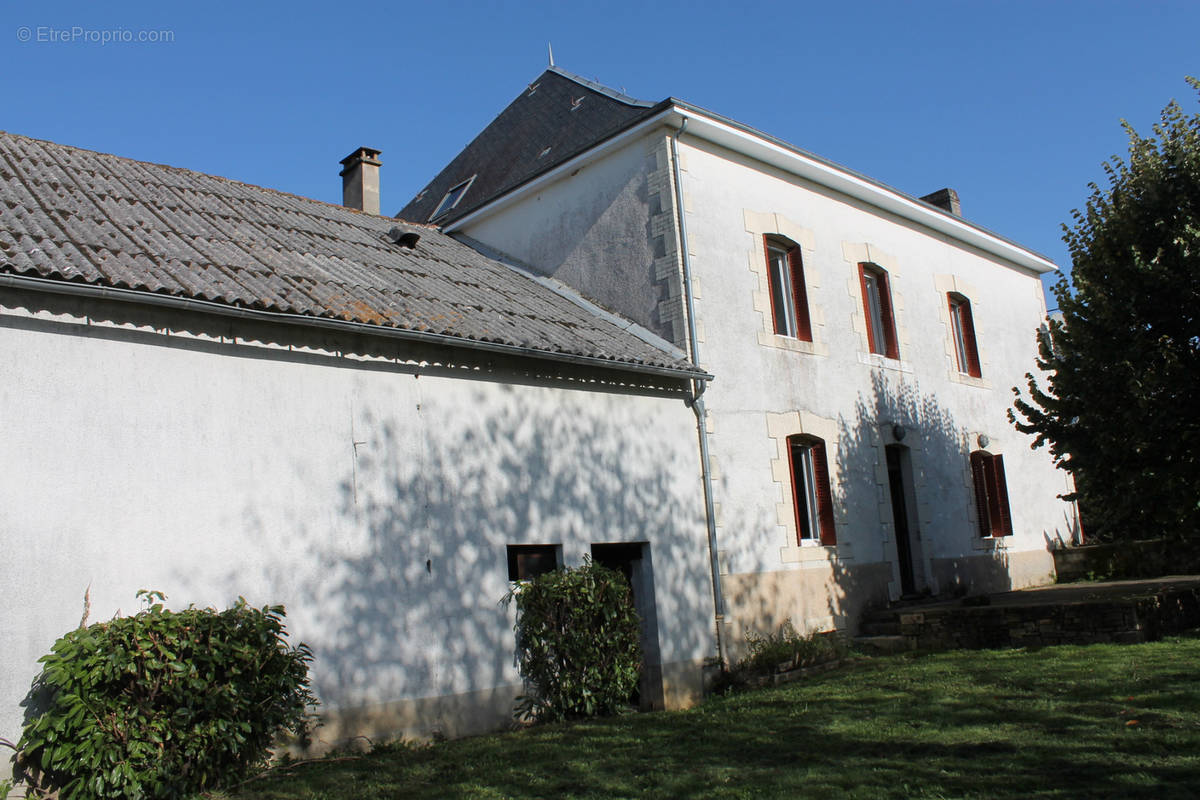 Maison à CHALEIX