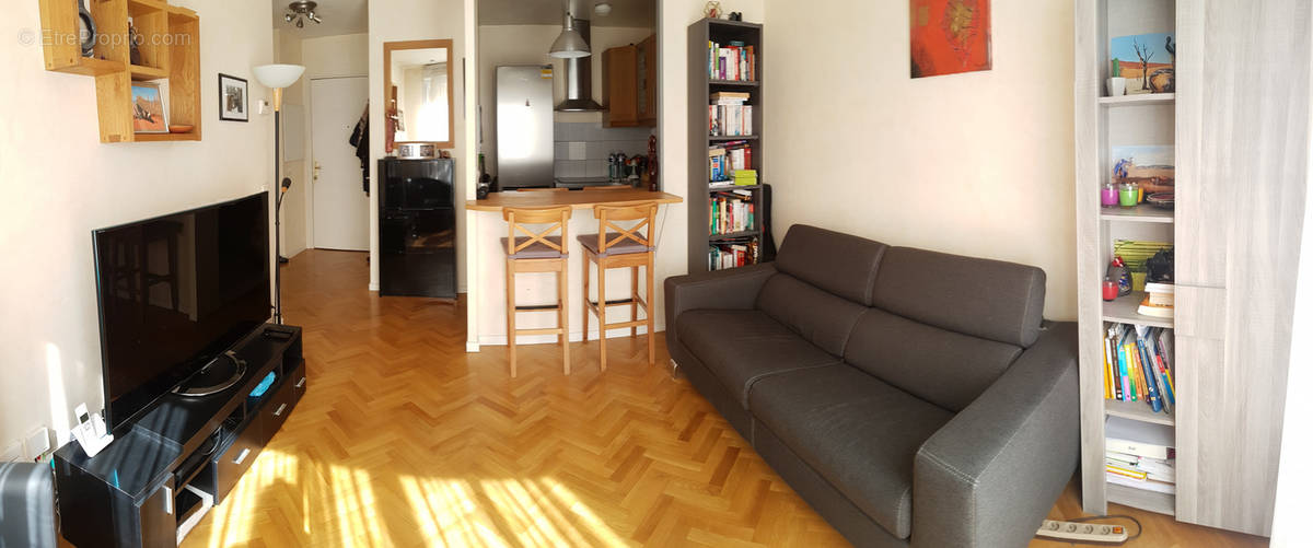 Appartement à COURBEVOIE