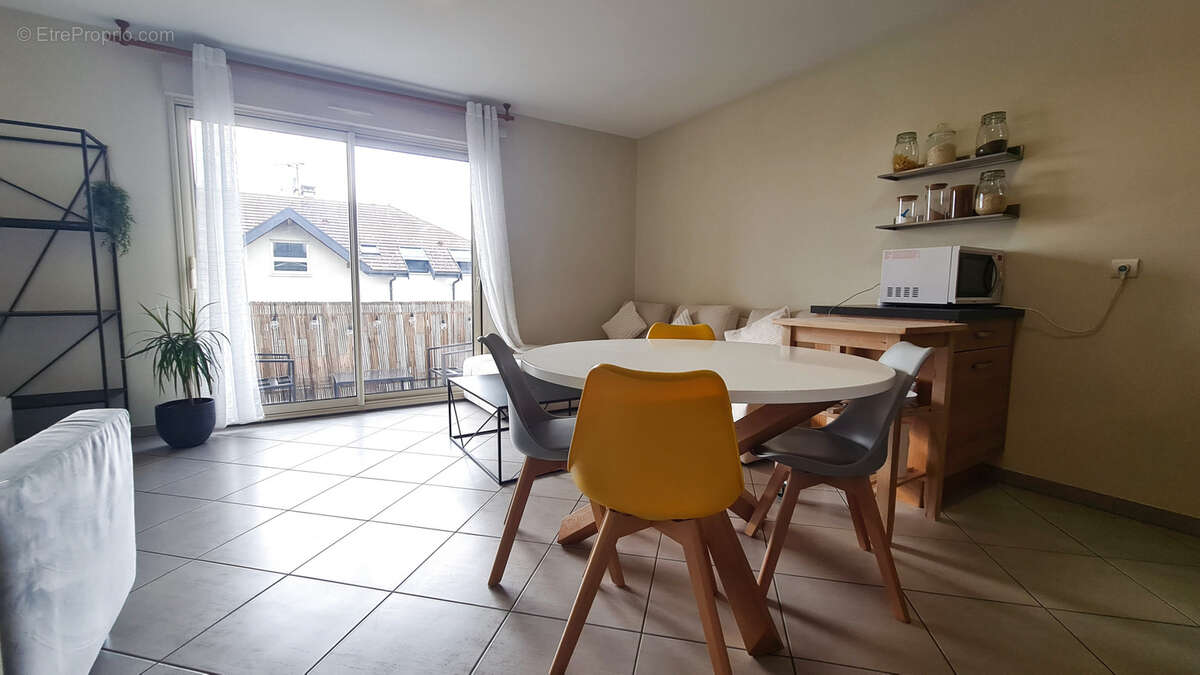 Appartement à GROISY