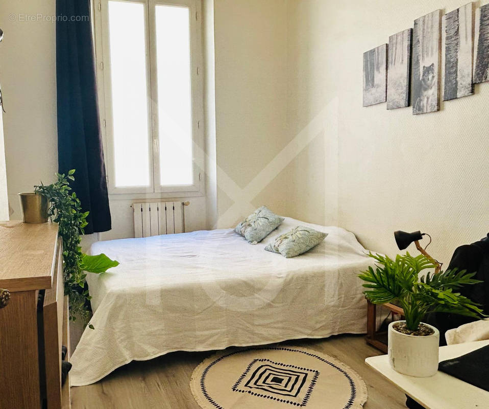 Appartement à MARSEILLE-4E