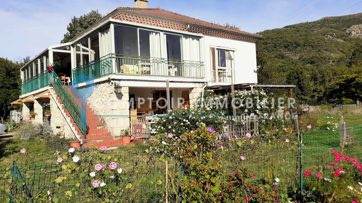 Maison à MONTPEZAT-SOUS-BAUZON