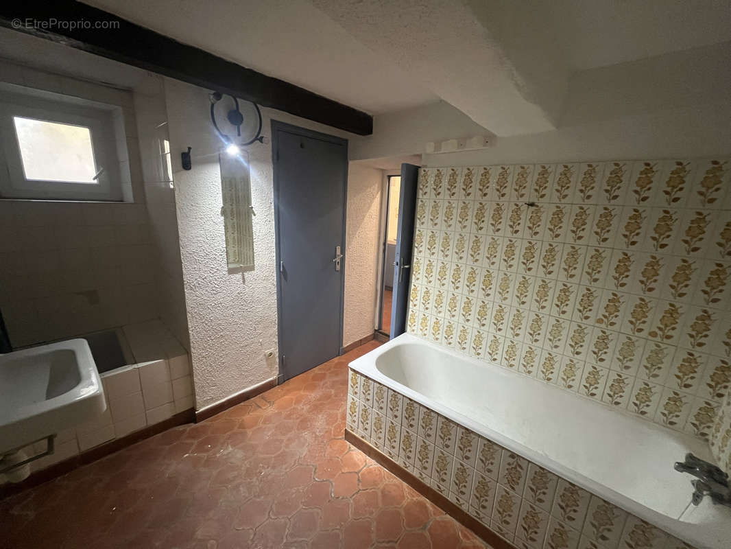 Appartement à AUPS