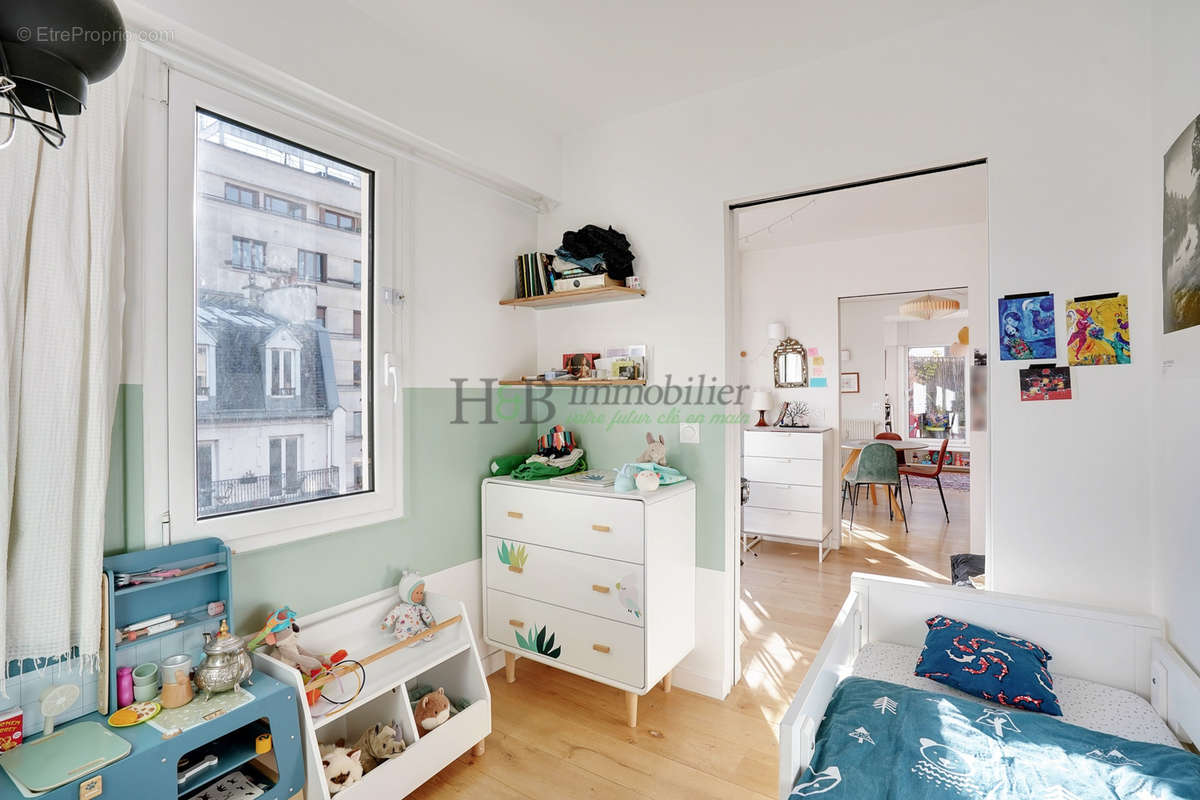 Appartement à PARIS-20E