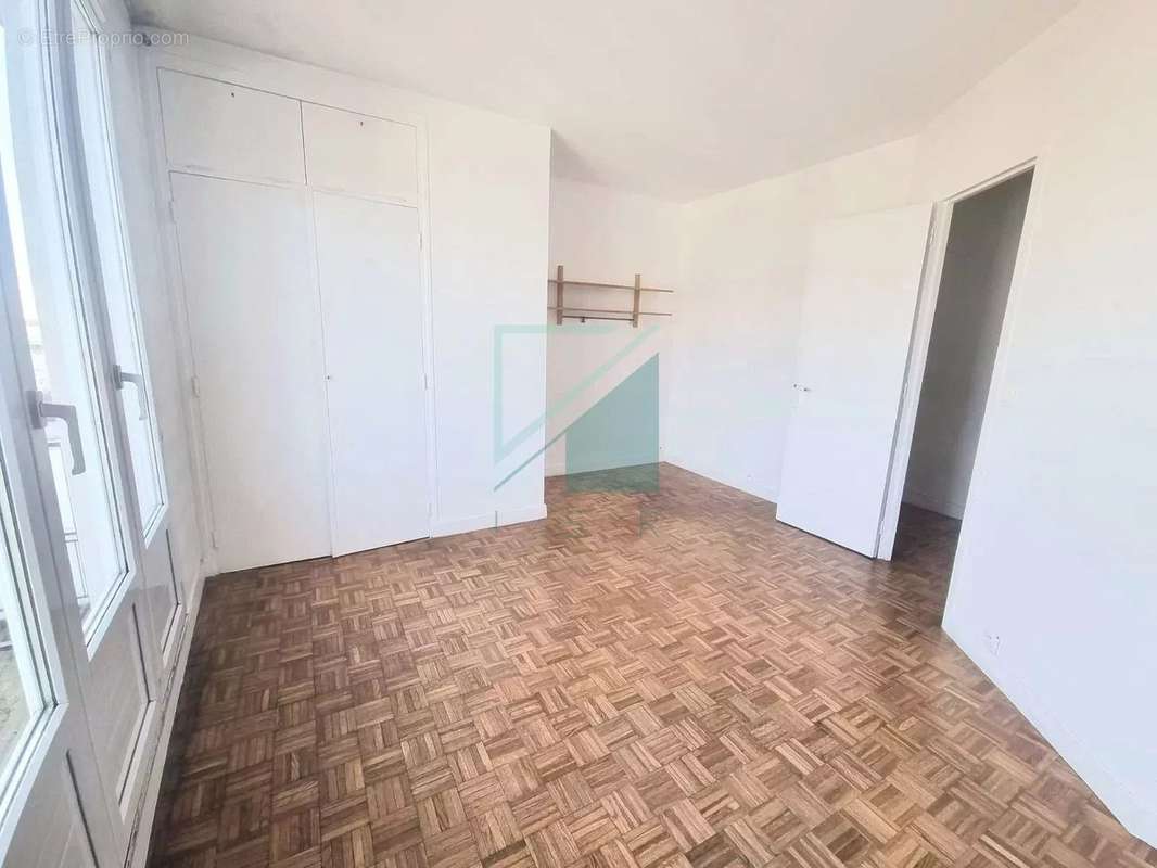 Appartement à PARIS-20E