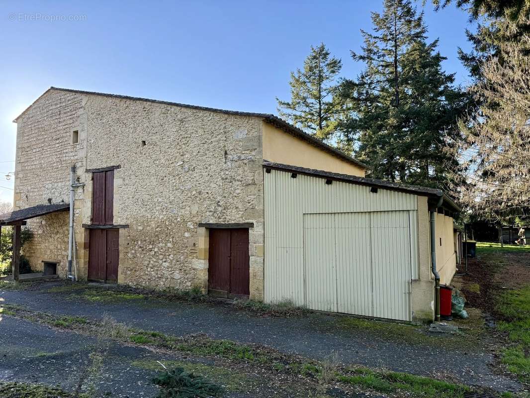 Maison à PORT-SAINTE-FOY-ET-PONCHAPT