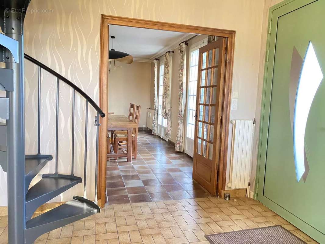 Appartement à ARGENTON-SUR-CREUSE