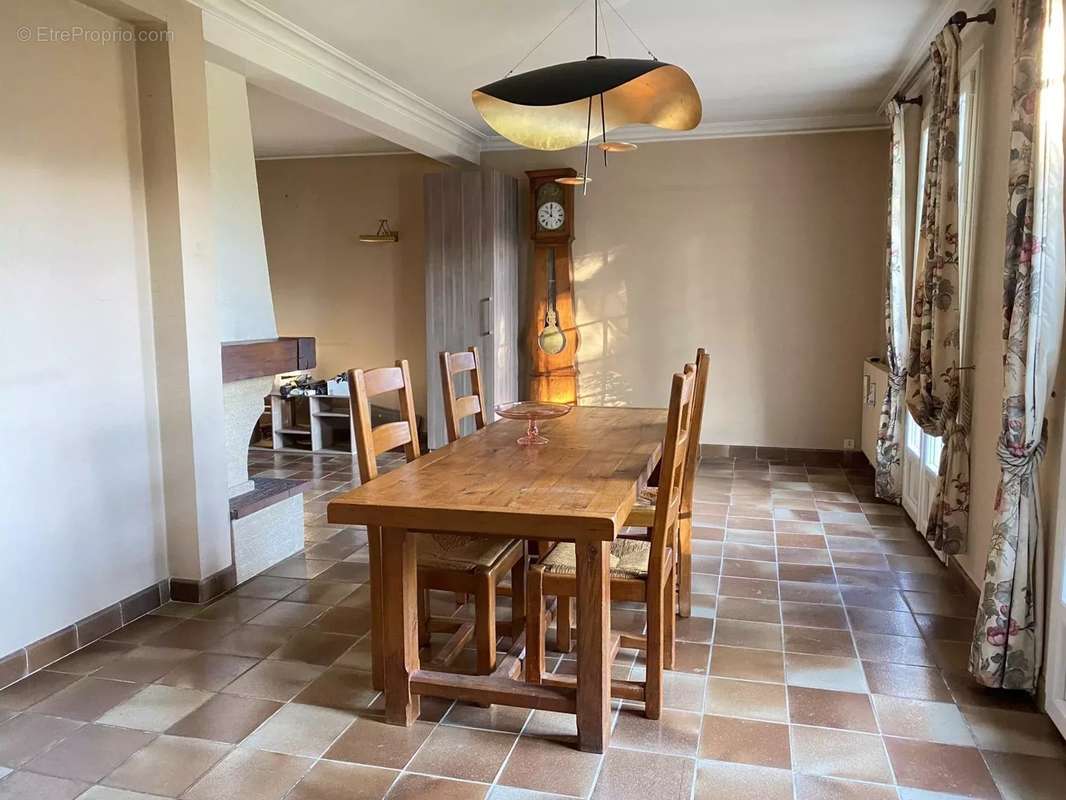 Appartement à ARGENTON-SUR-CREUSE