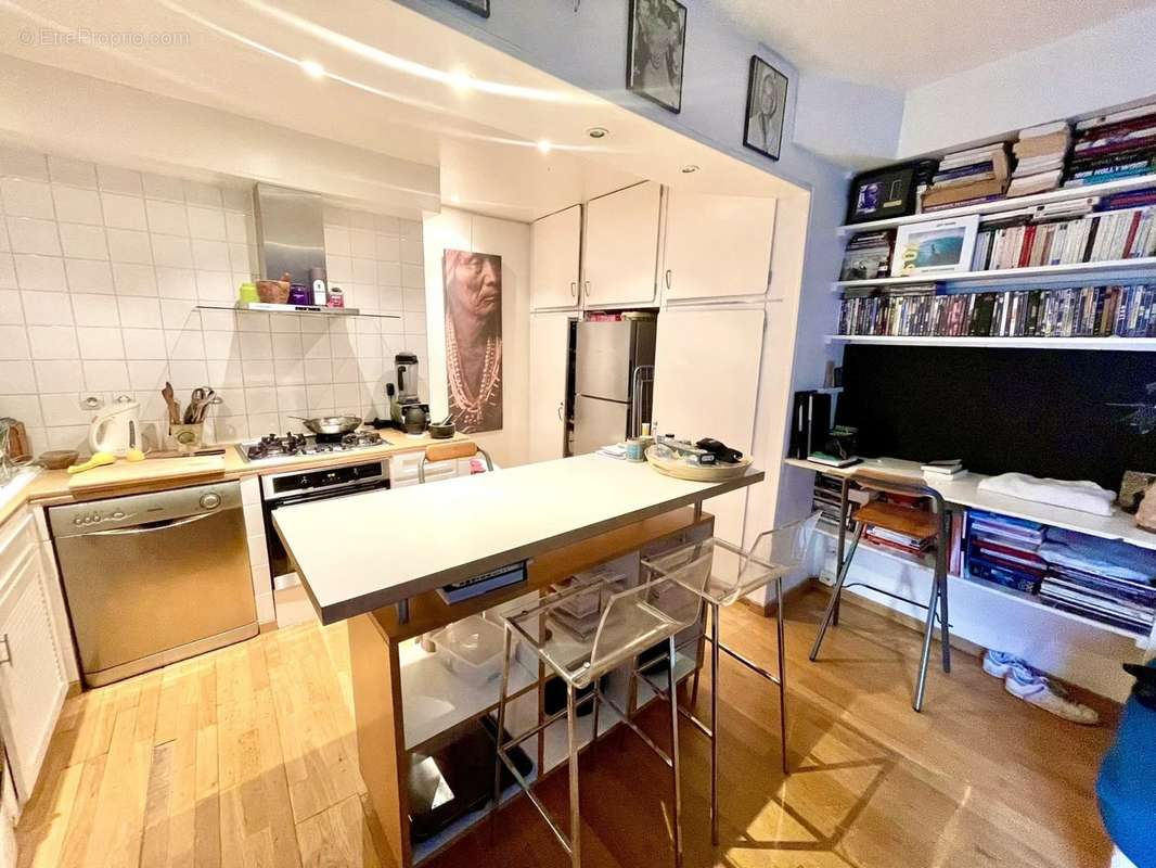 Appartement à PARIS-2E