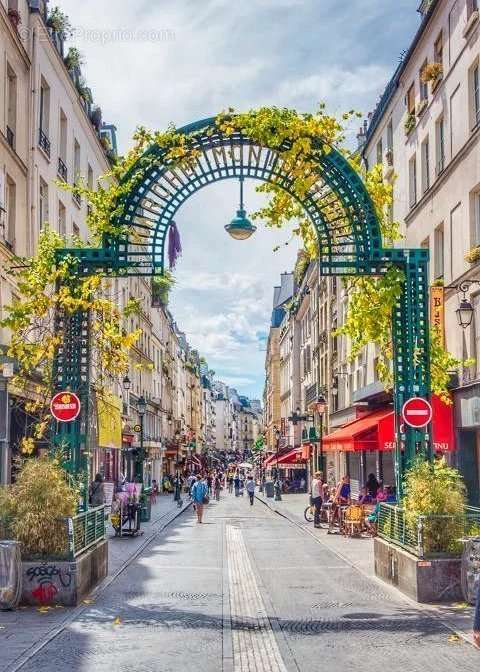 Appartement à PARIS-2E