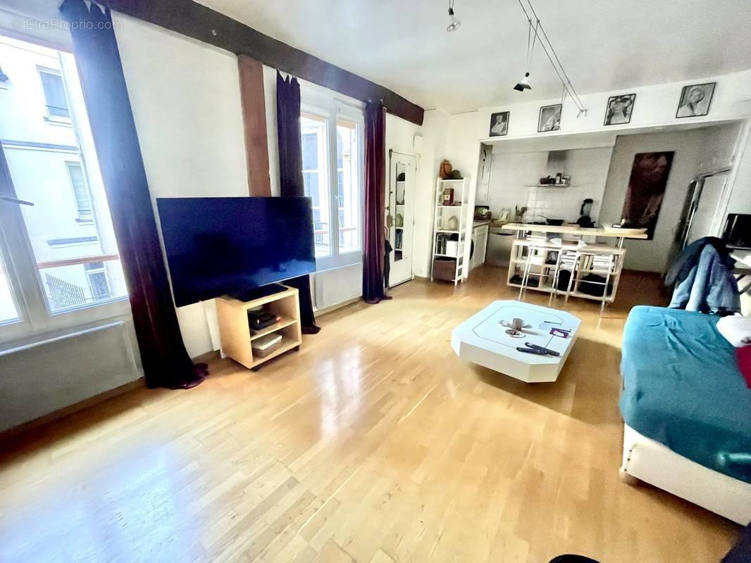 Appartement à PARIS-2E