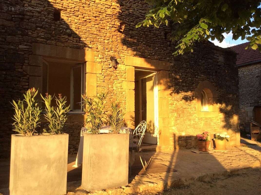 Gîte 2 personnes numéro 1 - Maison à SAINT-CYPRIEN