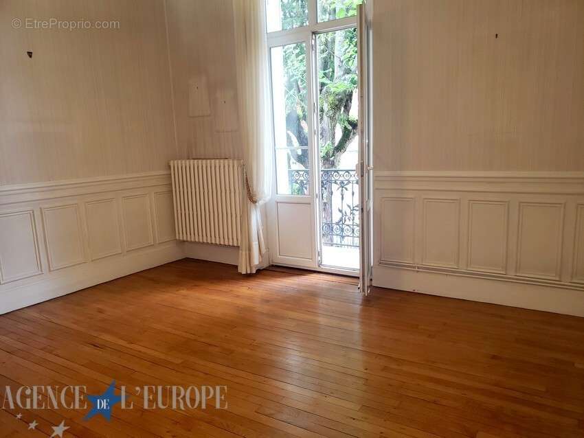 Appartement à VICHY