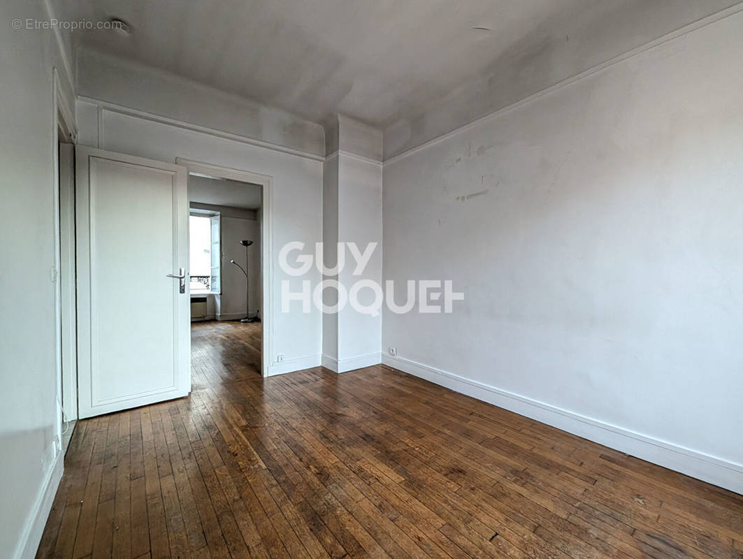 Appartement à PARIS-18E