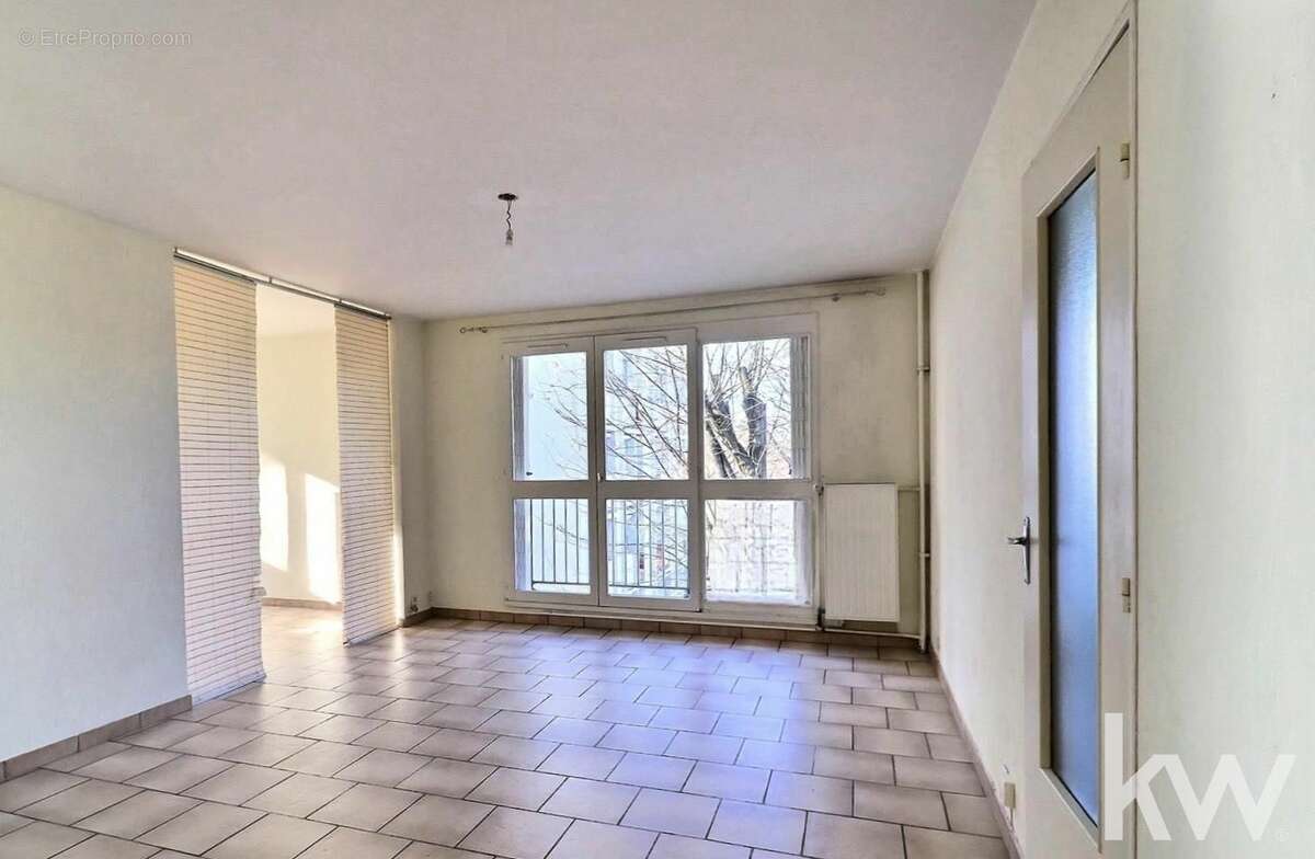 Appartement à VERNEUIL-SUR-SEINE