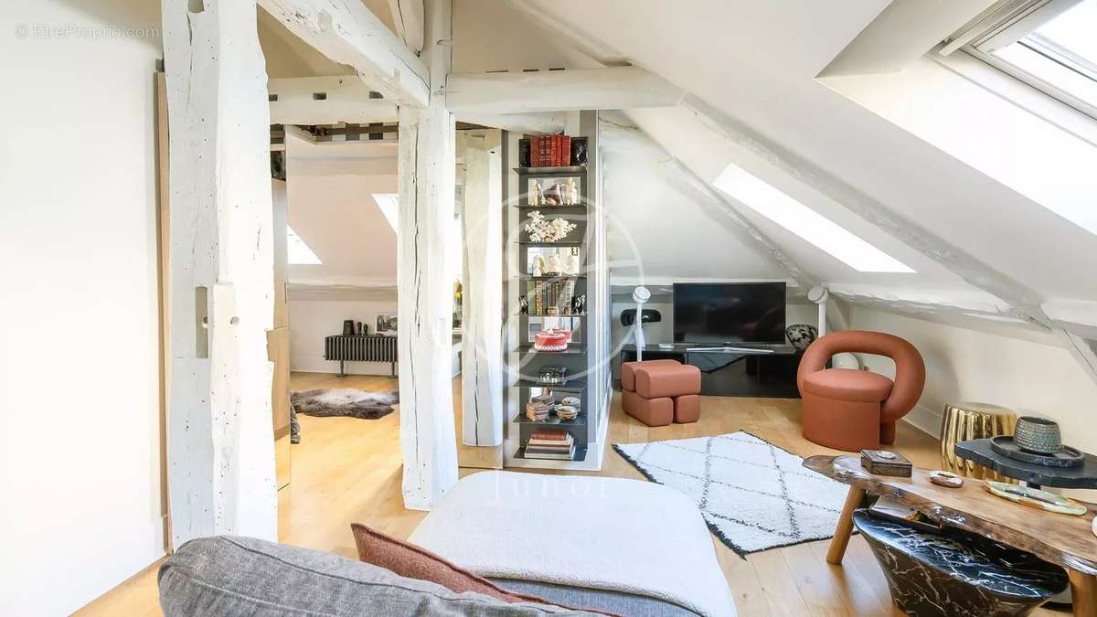 Appartement à PARIS-9E