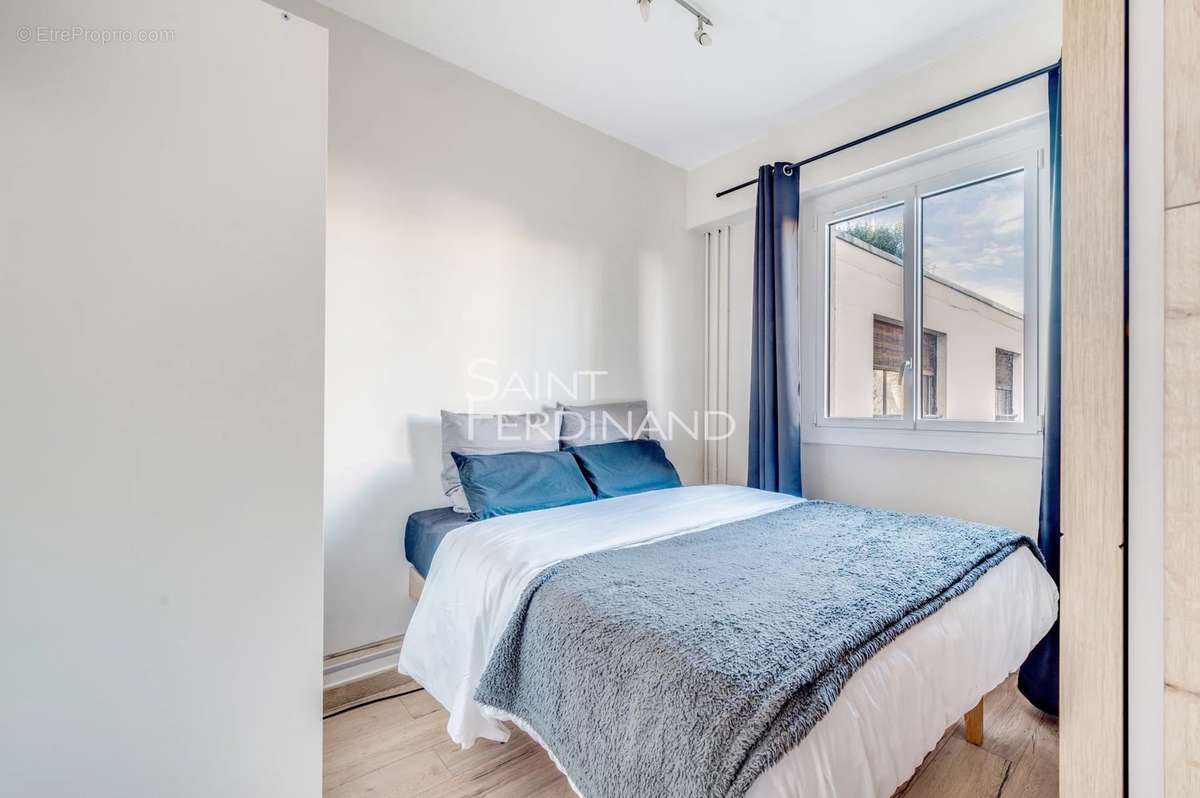 Appartement à NEUILLY-SUR-SEINE