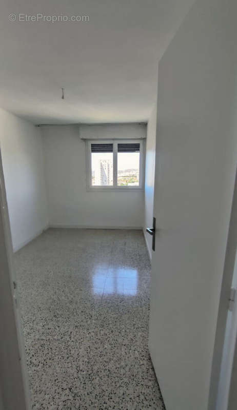 Appartement à MARSEILLE-15E