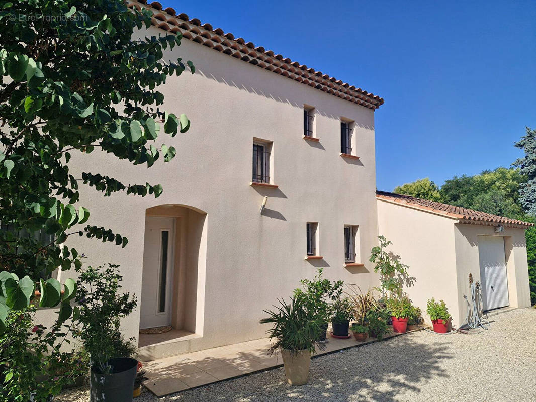 Maison à LOURMARIN