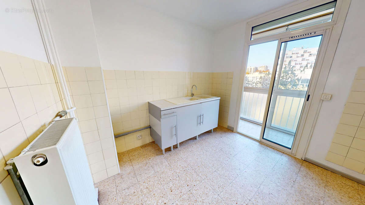 Appartement à MARSEILLE-10E